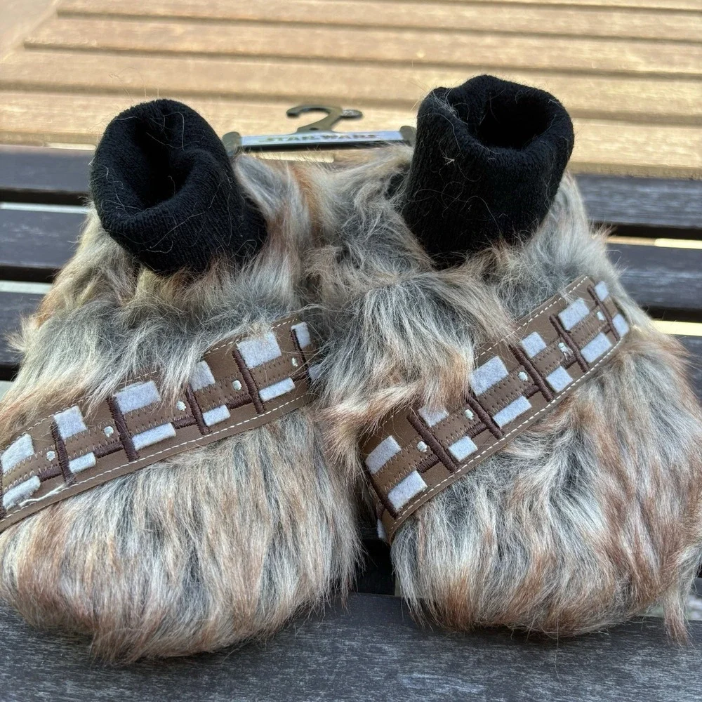 NWT Disney Star Wars Slippers Chewbacca  TODDLER / KIDS Brown Faux Fur Sz M 7-8